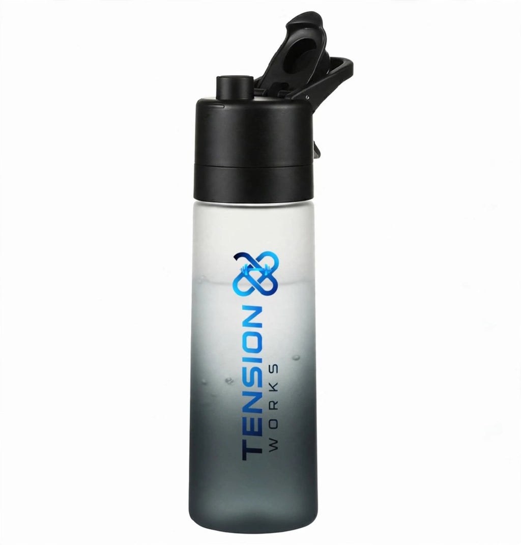 Portable spray water bottle